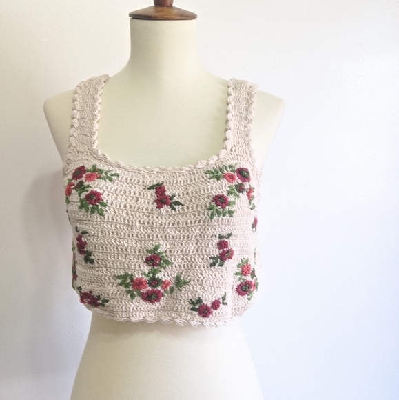Zara Tops - Crochet Crop Top
